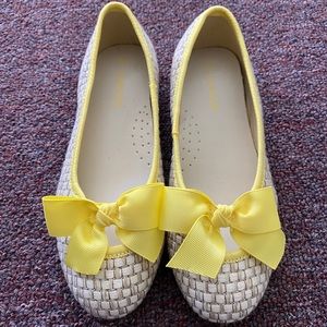 L'Amour Girls Faux Straw Bow Flats